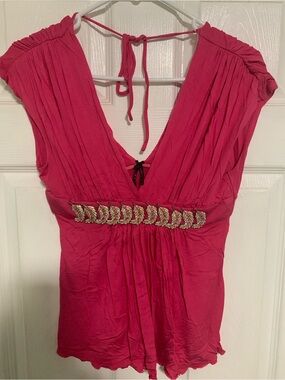 SDII Women's Pink V-Neck Embellished Waist Top